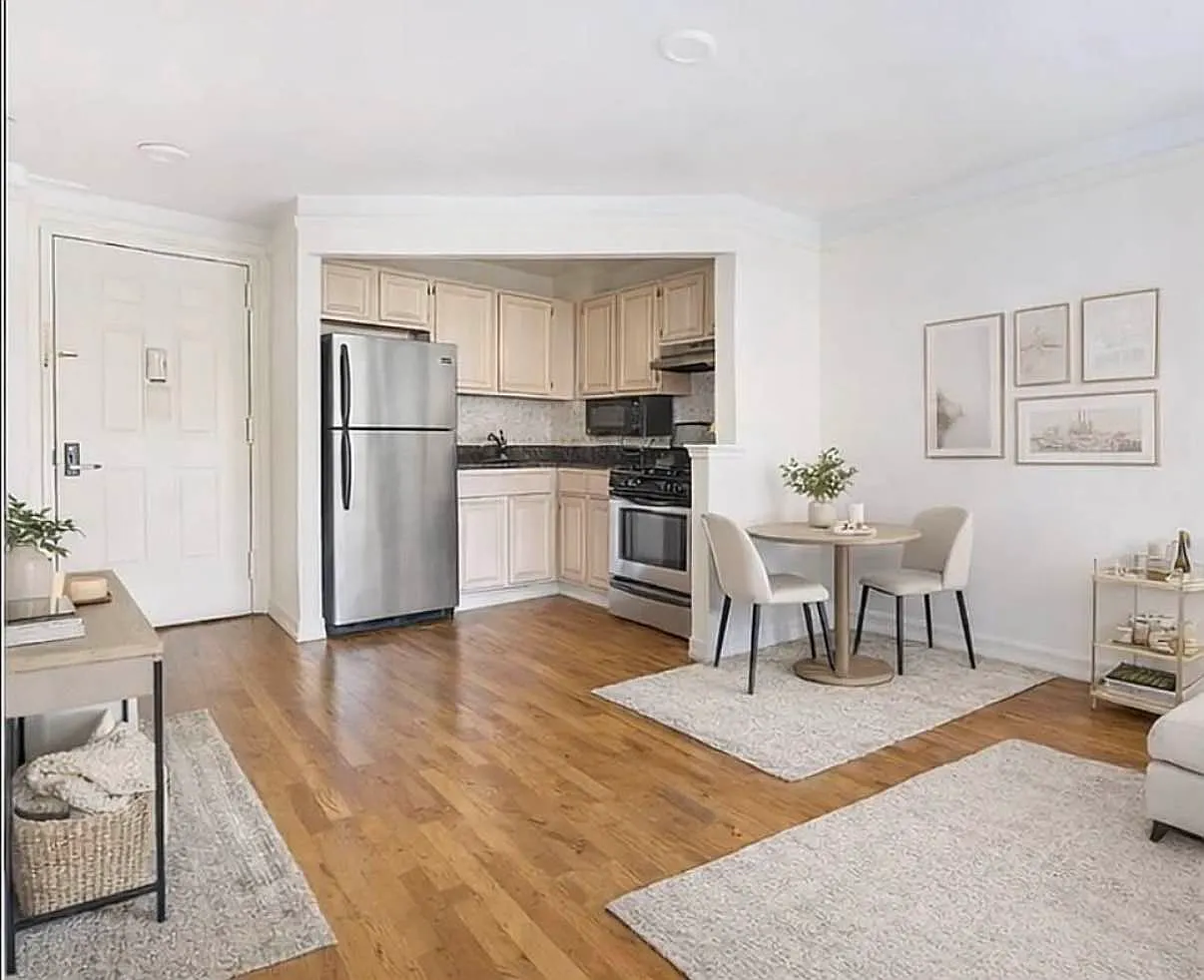 394 East 8th Street — Photo 2