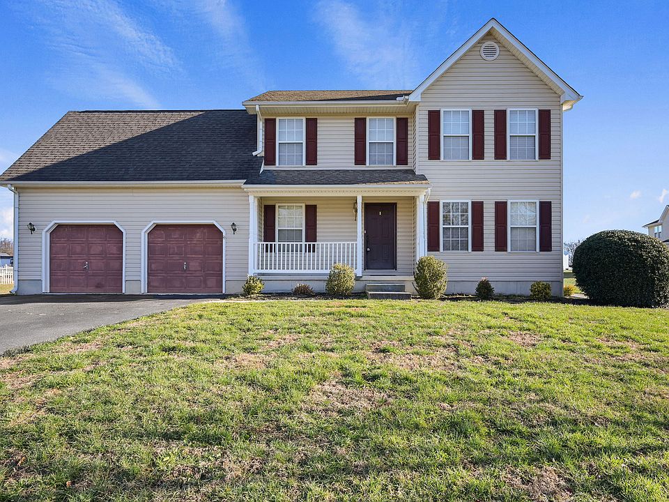1st image of 247 Acorn Forest Dr