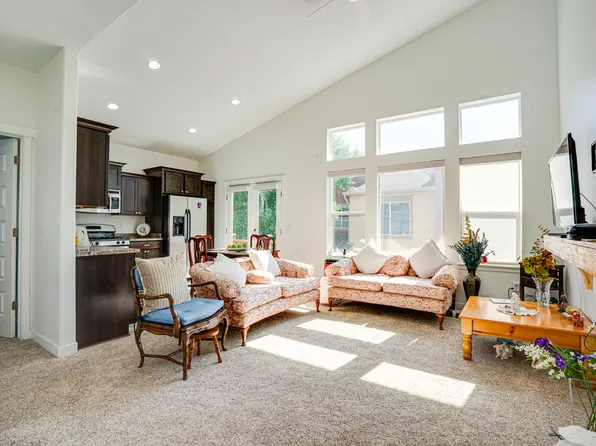 1114 N Shepard Ln #5, Farmington, UT 84025