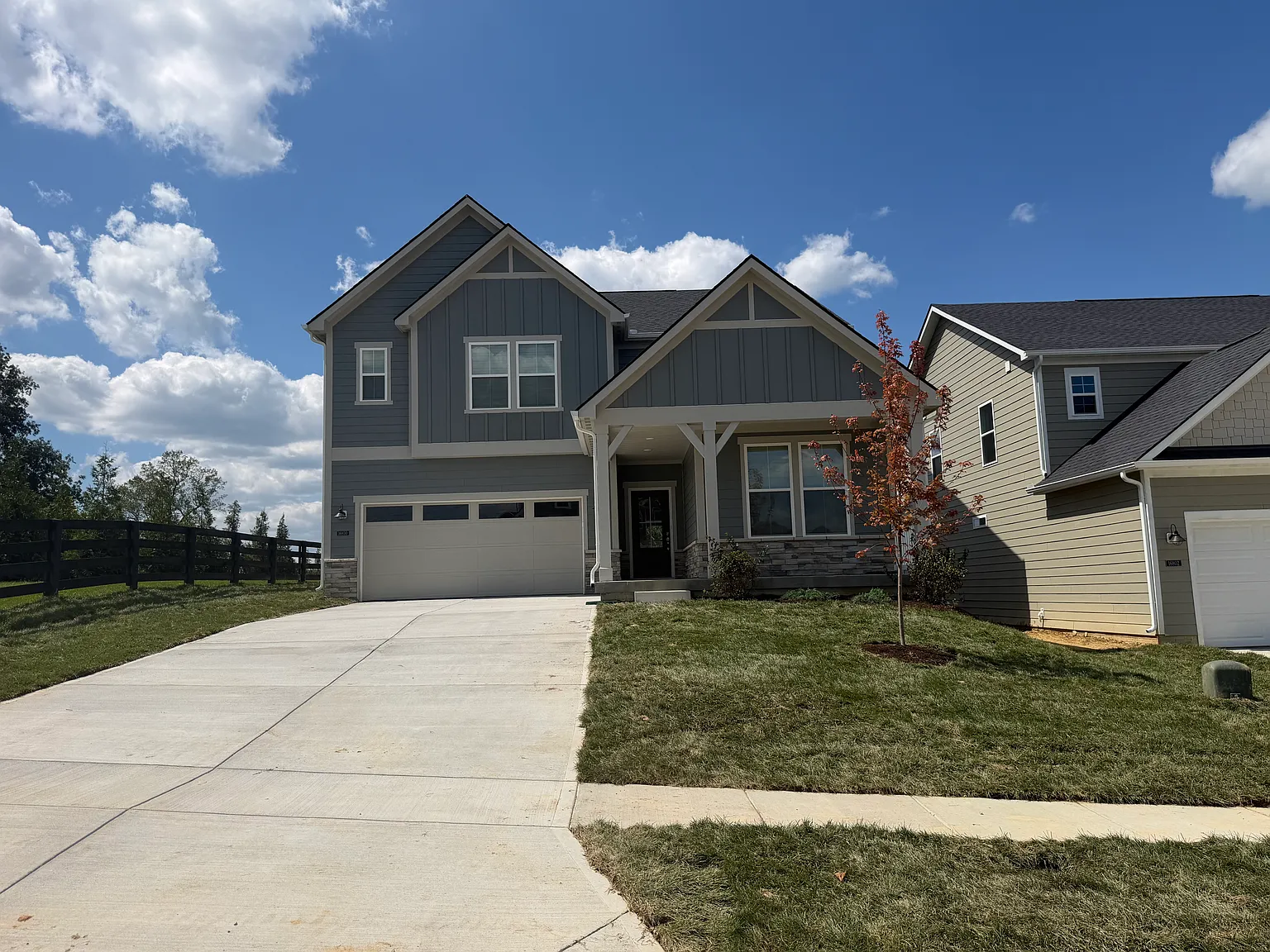 4 bed, 2819 sqft, $2,999 — Photo 3