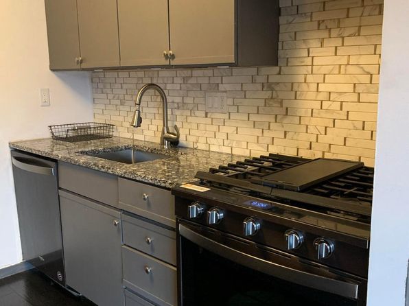 7526 Savannah St APT 104, Falls Church, VA 22043