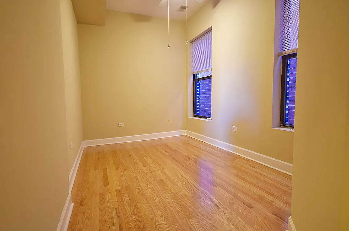 742 W. Fullerton — Photo 3
