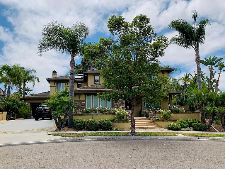 7332 Circulo Papayo — Photo 1