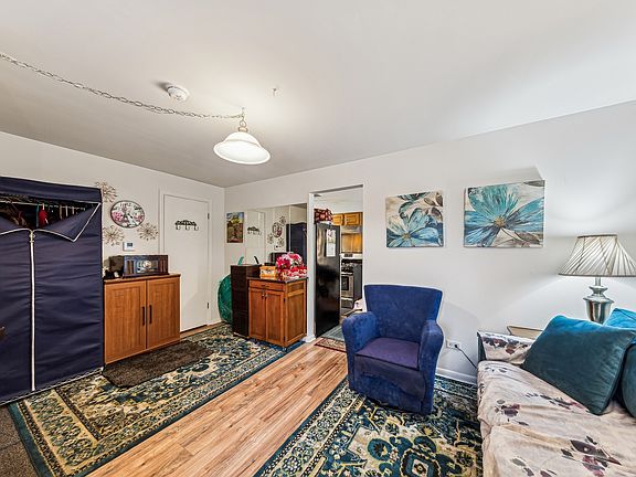 4th image of 3914 N Central Ave APT 1C