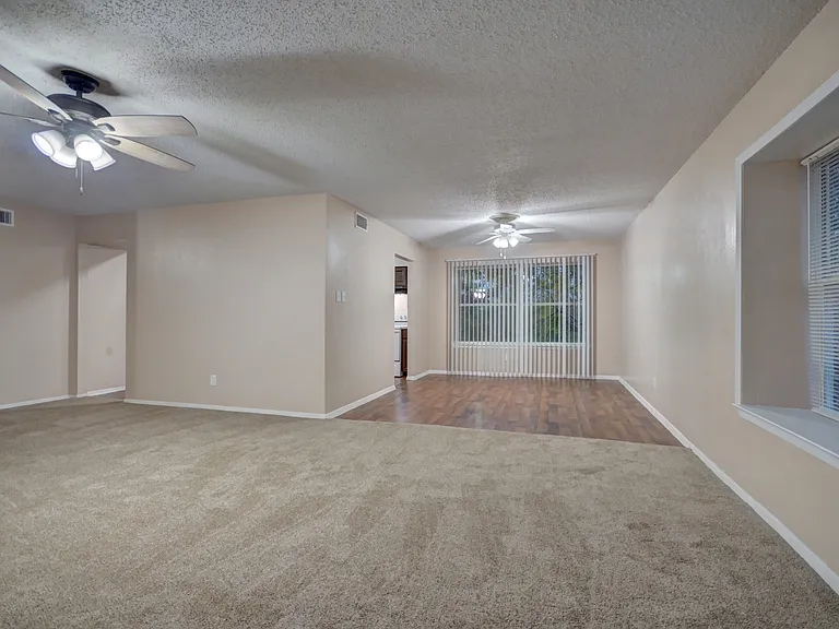 3319 Crites St — Photo 5