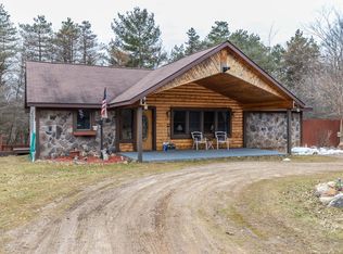 15950 Little Lake Dr, Grand Ledge, MI 48837