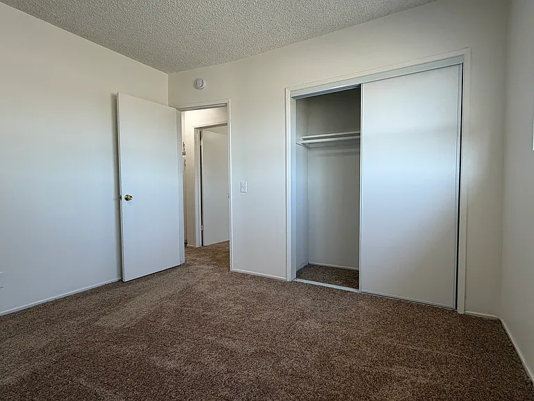 1104 S Marengo Ave #F — Photo 7