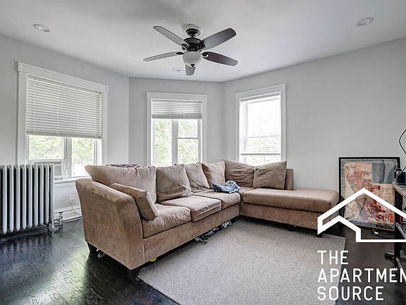 5th image of 4301 W Wrightwood Ave #1