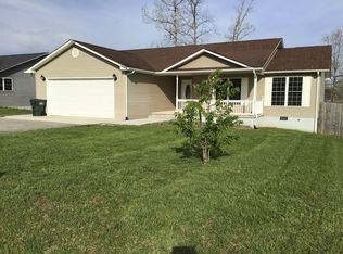 31 Hunter Dr, Crossville, TN 38555