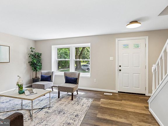 3rd image of 10635 Whiterock Ct
