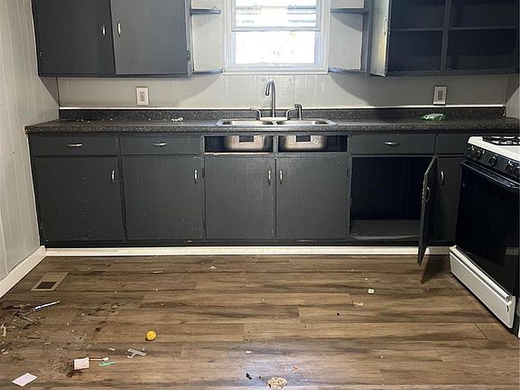 2nd image of 8819 College Ave