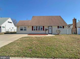 44 Indigo Rd, Levittown, PA 19057