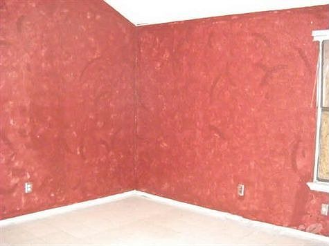 2nd image of 10223 Oak Terrace Cir