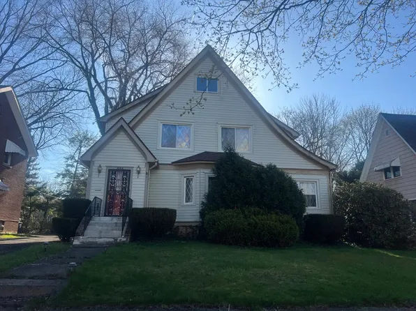 531 Sunset View Dr, Akron, OH 44320