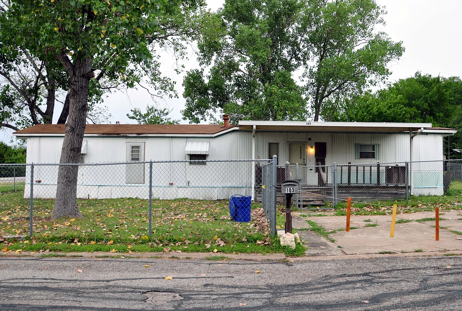 103 Cochran St photo 1