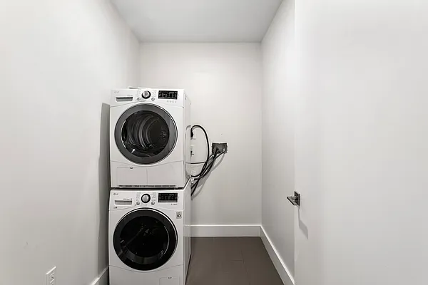 Rented by Safdie Realty Group | media 18