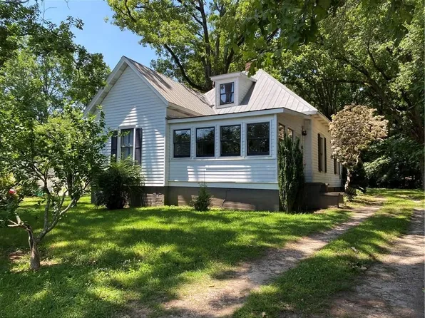 101 1st Ave, Lilburn, GA 30047