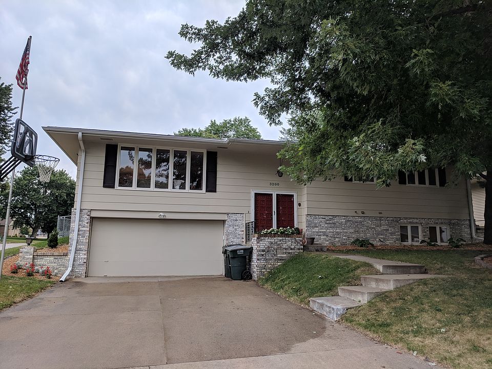 1st image of 3200 S Hennepin St