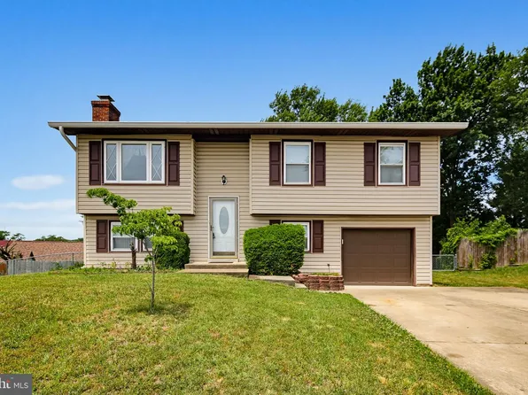 7802 Bastille Rd, Severn, MD 21144