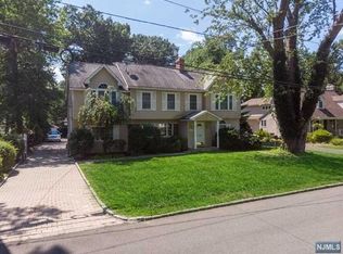 175 Cottage Rd, Wyckoff, NJ 07481