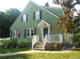 34605 Chestnut St, Wayne, MI 48184