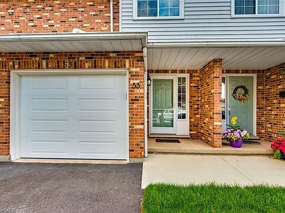 3rd image of 53 Myrtle Ave