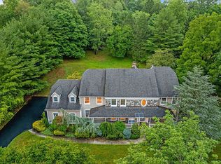 10 Golden Rd, Montebello, NY 10901