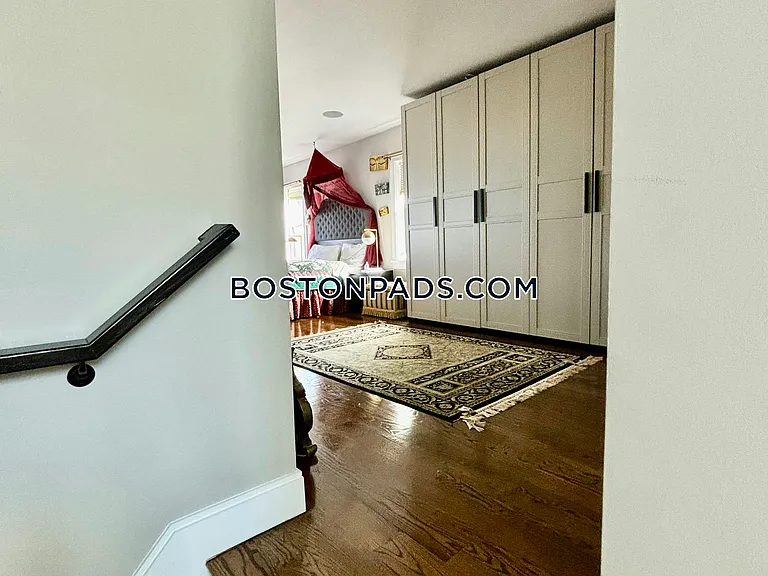 7 Webster St #1 — Photo 25