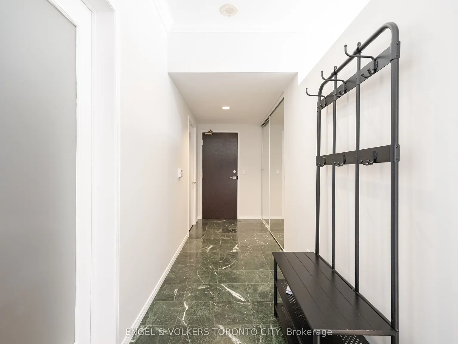 3 bed, $4,200 — Photo 2