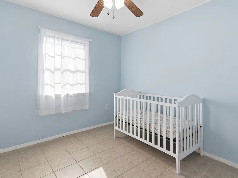 1403 Little St — Photo 21