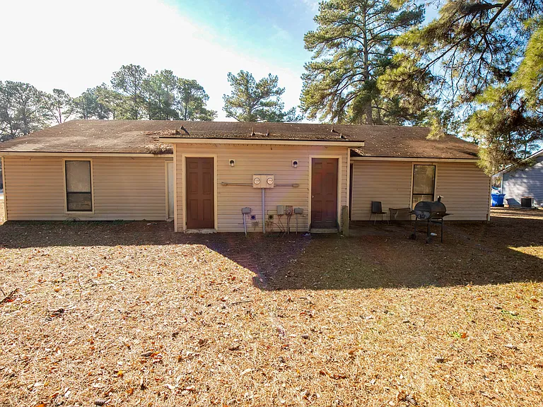 6448 Rockford Dr — Photo 6