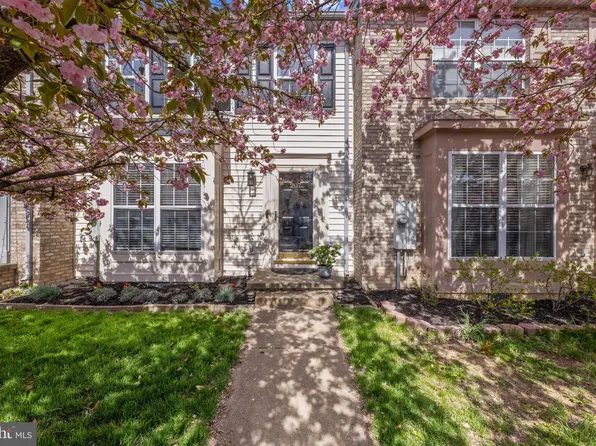 207 Stratford Dr, Winchester, VA 22601