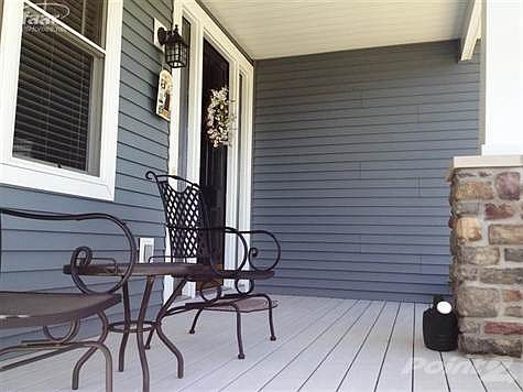 Maintenance free trex decking