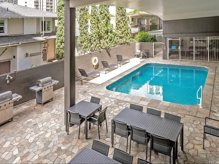 2575 Kuhio Ave #1202 — Photo 25