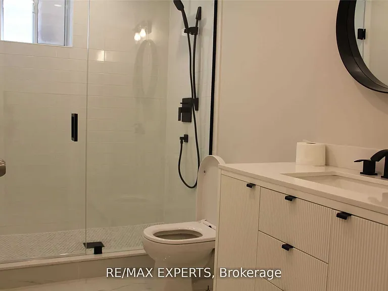 599 Glencairn Ave #BASEMENT — Photo 10