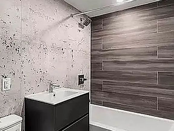 5th image of 795 Franklin Ave #4AA