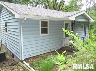 104 Maywood Ave, Creve Coeur, IL