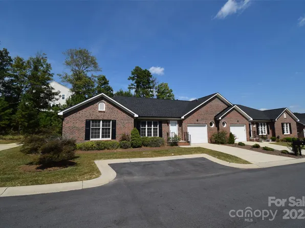 542 Queen Brogan Ct, Gastonia, NC 28054