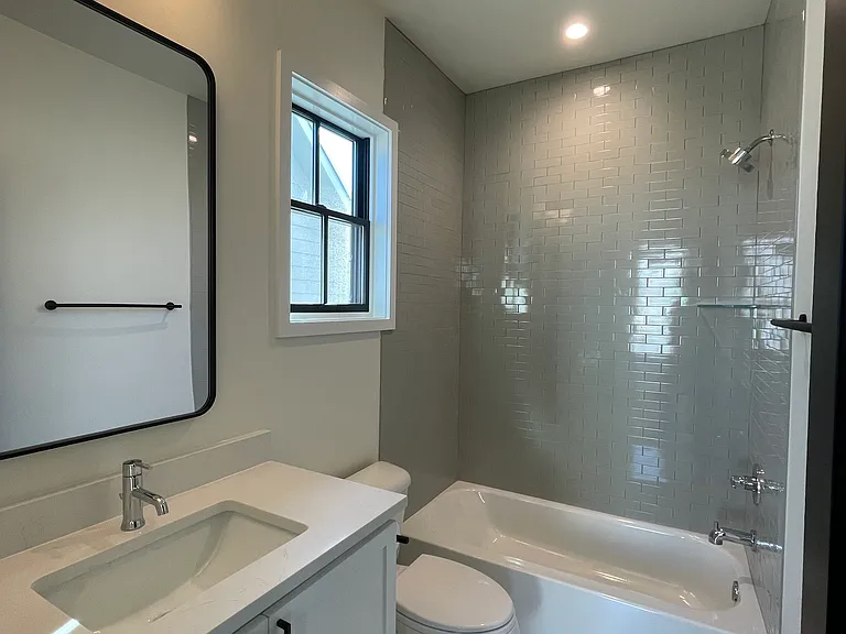 1803 Oso Ave — Photo 9