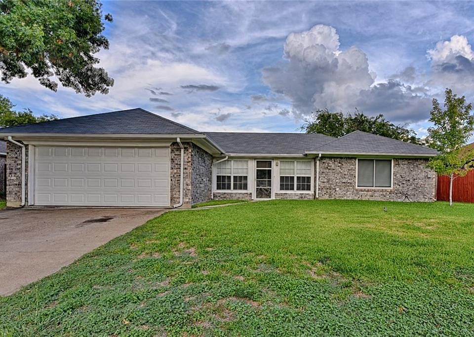 1st image of 6636 Spoonwood Ln