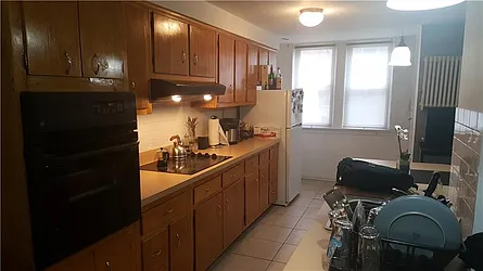 Rented by R New York