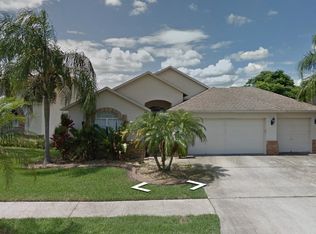 6704 Thackston Dr, Riverview, FL 33578