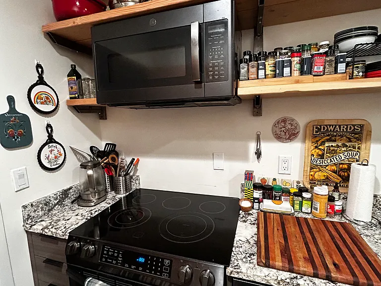 535 E 9th Ave #B — Photo 4