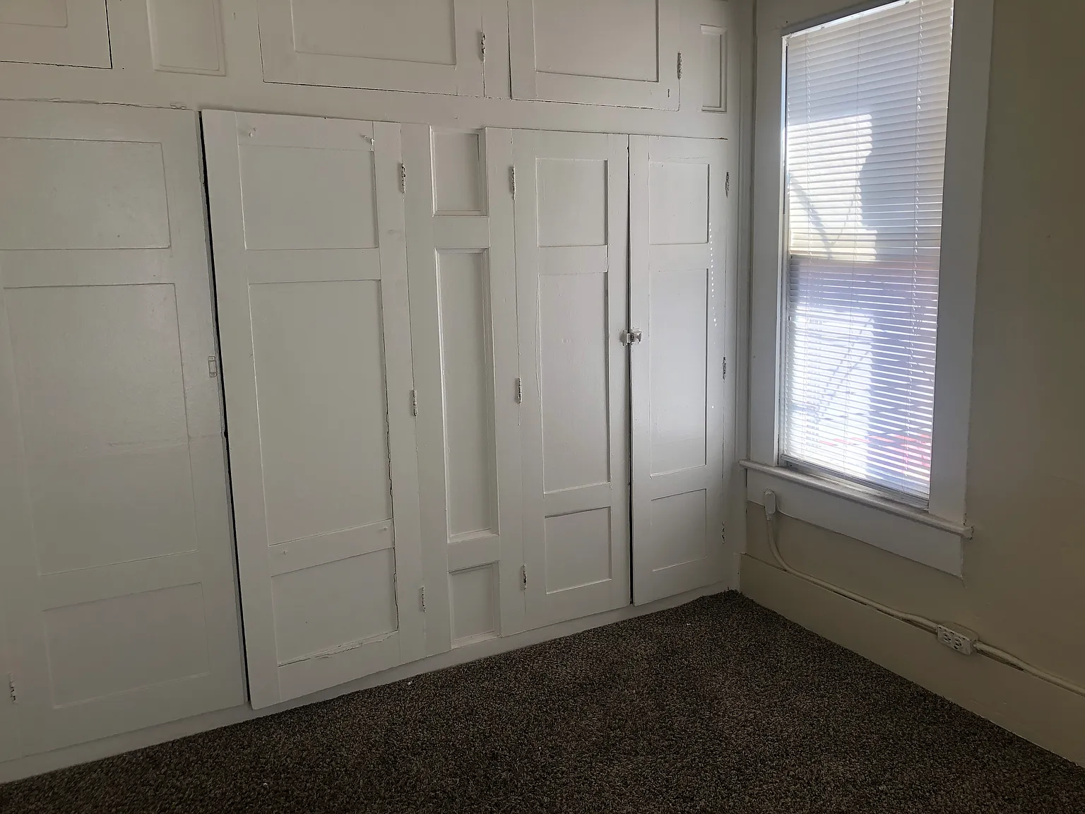 3 bed, 700 sqft, $1,000 — Photo 4