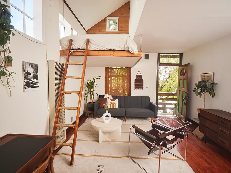 206 Texas St — Photo 1