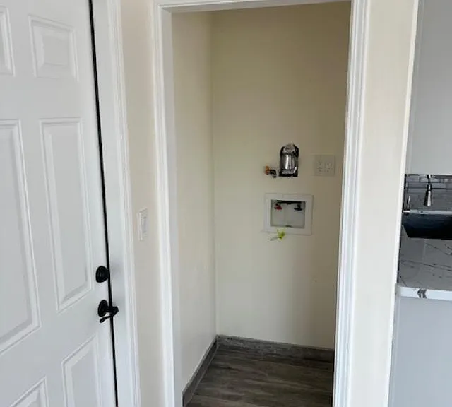 2589 Amanda St #B — Photo 9