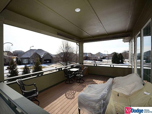 4th image of 5513 N 166th Ave