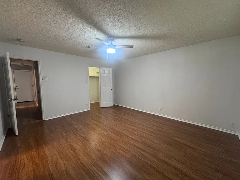 10431 Westfield Pl — Photo 6