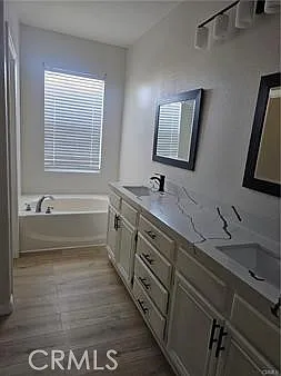 4206 Vahan Ct — Photo 10