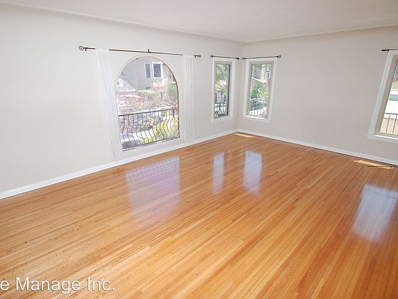 2nd image of 221 Glendora Ave